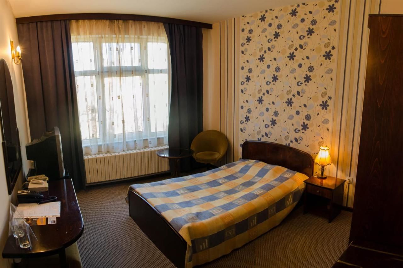 Отель Hotel Ezeroto Стара-Загора-25